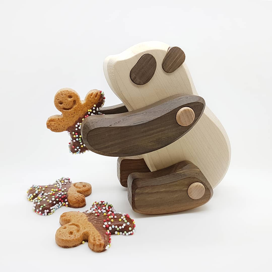 These are a few of my favorite things... 🎶
#kerstbijnietvoeren #koekmannetjes #gingerbread #gingerbreadman #cookies #giantpanda #pandalove #instapanda #favoritethings #merryxmas #kerstmis #jul #weihnachten #kawaii #woondecoratie #woonaccessoires #albertheijn