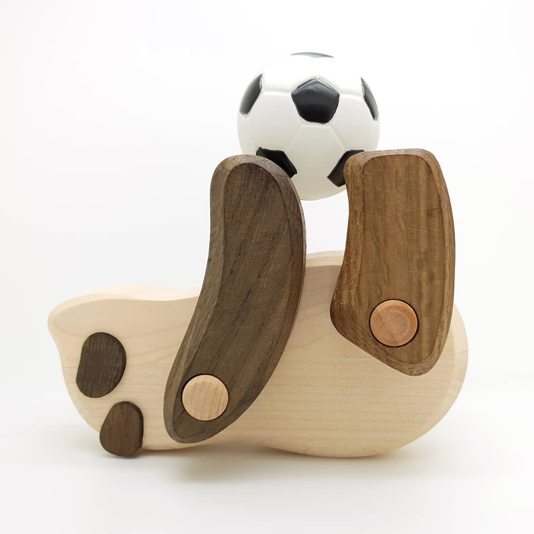 "Je moet altijd zorgen dat je een doelpunt meer scoort als de tegenstander." - Johan Cruijff ⚽️ #wk2018 #wc2018 #wkvoetbal #fifaworldcup #worldcuprussia #football #soccer #hands #cruijff #logisch #pandapower #pandalovers #pandadesign #woondecoratie #homeaccessories #wooddesign #wooddecor #kawaii #nietvoeren