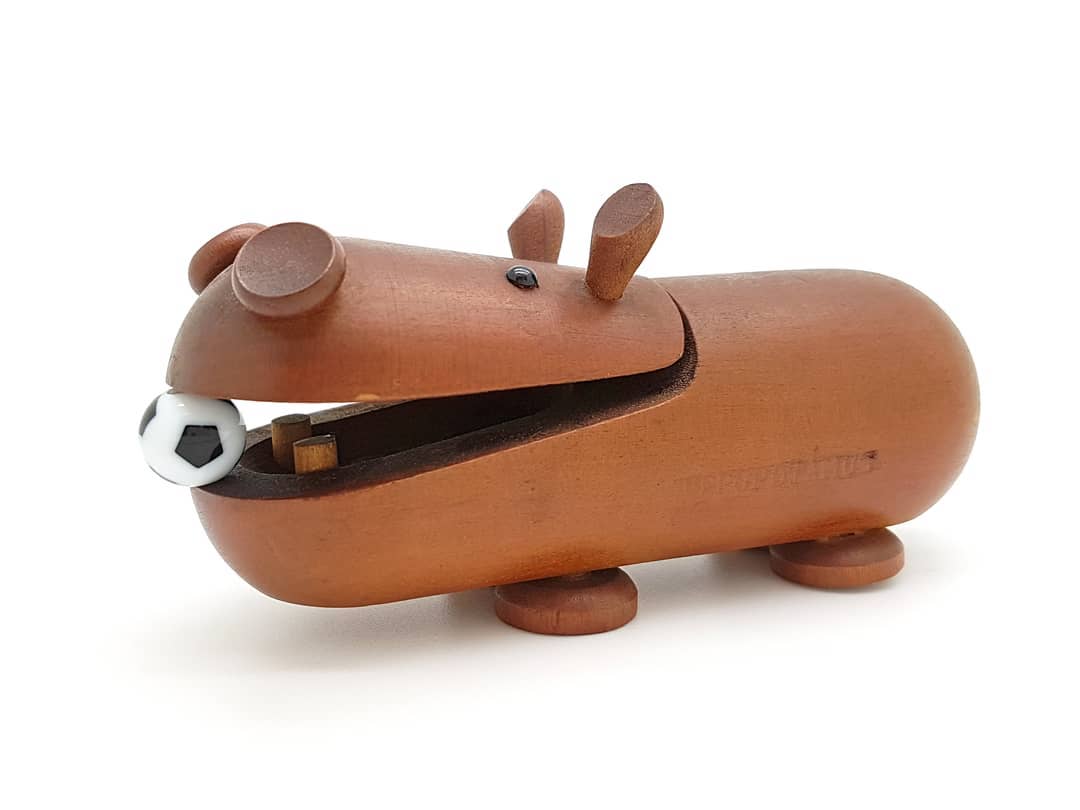 Good morning Sunday, let's have a ball! ⚽️ #goodmorning #matchday #france #croatia #wkfinale #fifaworldcupfinal #wkvoetbal #wk2018 #wc2018 #nijlpaard #hippo #urbanjungle #kawaii #interiordetails #midcenturydecor #homedecor #instadecor #nietvoeren