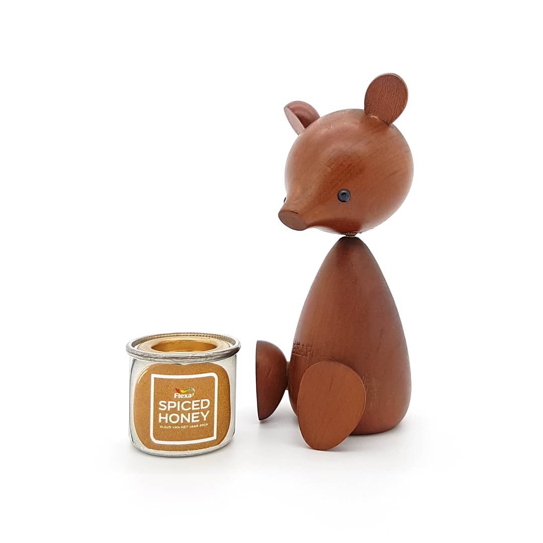Dus toen ik Beer vroeg naar zijn lievelingskleur, antwoordde hij: "Wat denk je zelf?!"
🍯
#spicedhoney #flexa #kleurvanhetjaar2019 #kleurvanhetjaar #dulux #colouroftheyear2019 #lievelingskleur #favoritecolour #trendkleur #kleurentrends #trendalert #honeybear #honingbeer #kawaii #cute #instacuteness #instadecor #nietvoeren