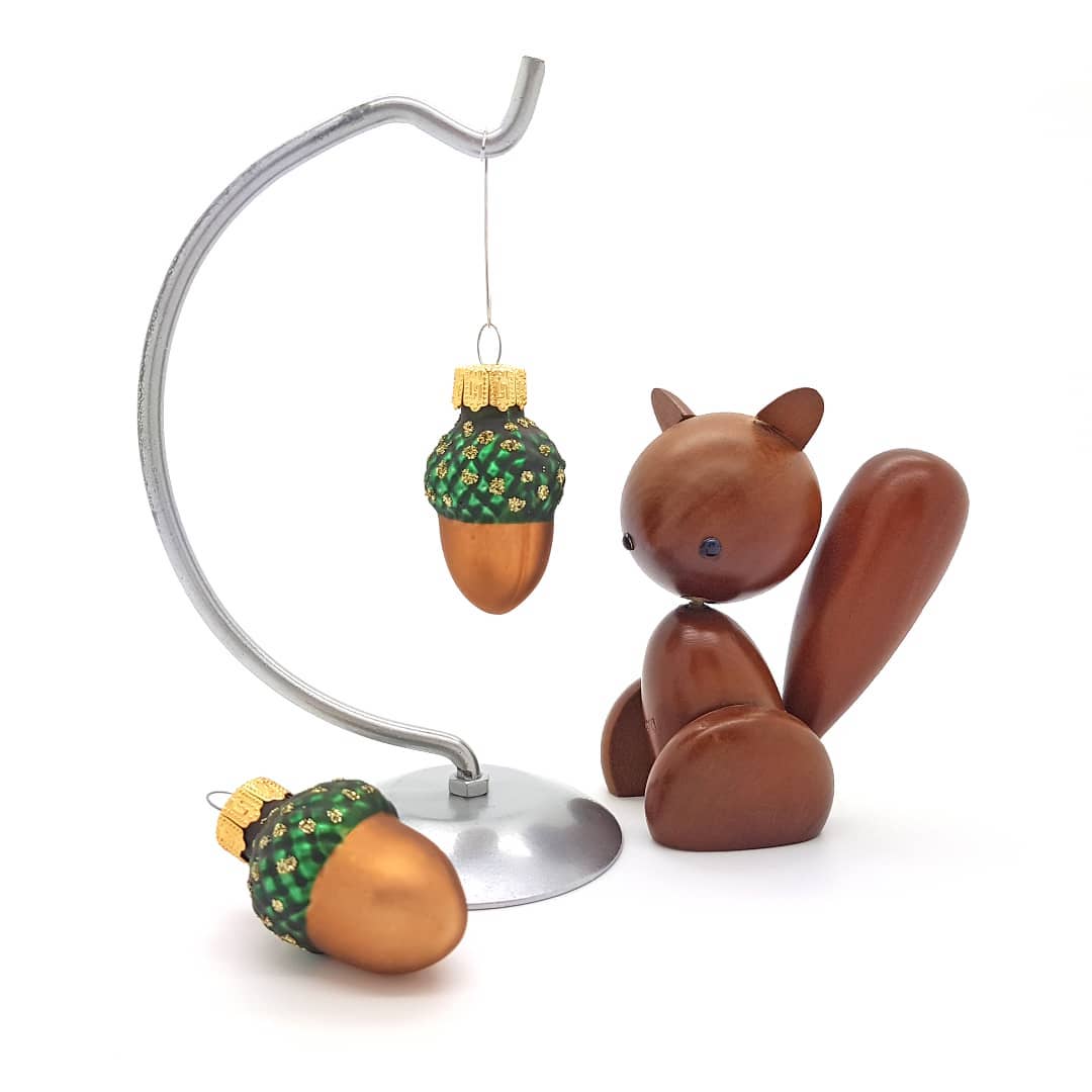 Merry Autumn! 🍁
#54daystillchristmas #autumn #fall #herfst #herbst #november #squirrel #chipmunk #ilovesquirrels #eichhörnchen #eikels #acorn #forest #nature #merry #christmas #autumndecor #wooddecor #kawaii #blokker #nietvoeren